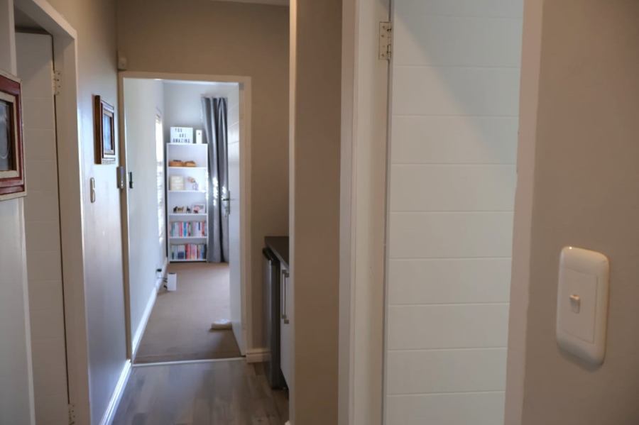 4 Bedroom Property for Sale in Wavecrest Eastern Cape